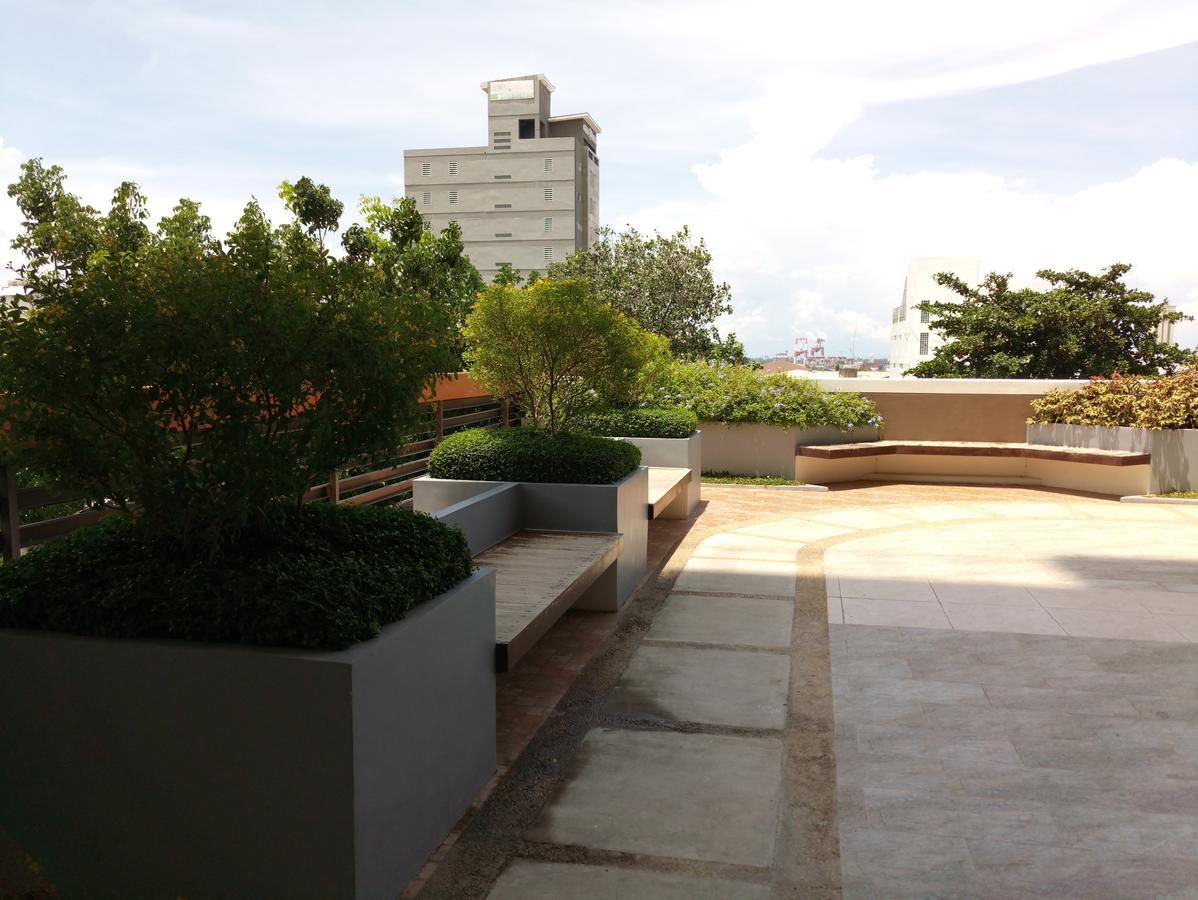 セブ市2405 Mabolo Garden Flatsアパートメント エクステリア 写真