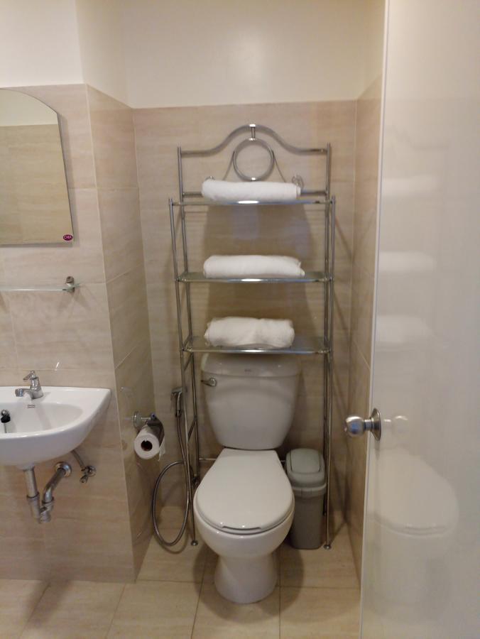 セブ市2405 Mabolo Garden Flatsアパートメント エクステリア 写真