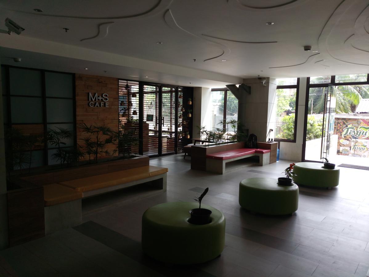 セブ市2405 Mabolo Garden Flatsアパートメント エクステリア 写真