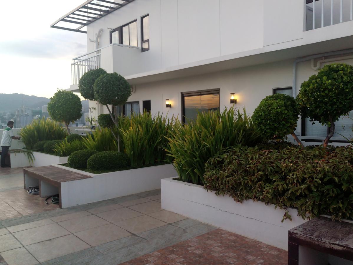 セブ市2405 Mabolo Garden Flatsアパートメント エクステリア 写真